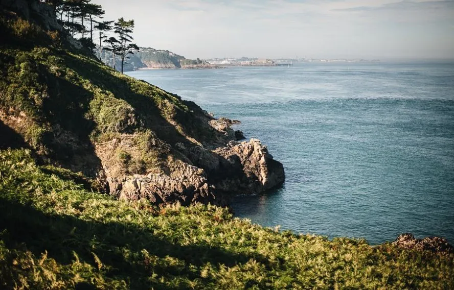paysage des îles anglo-normandes