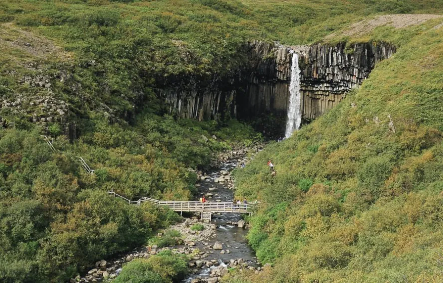Cascade dans le Skaftafell