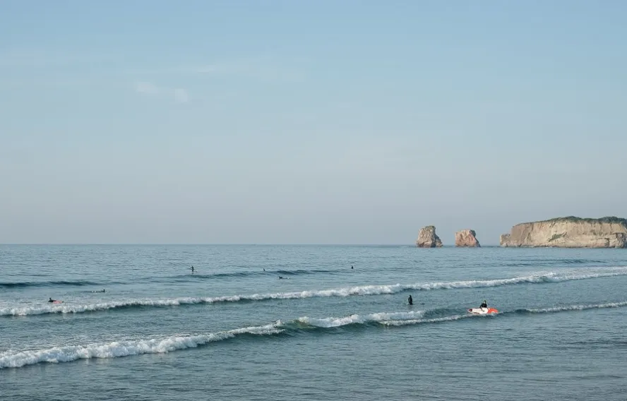 surf-plage-hendaye-pays-basque