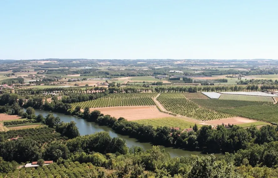 Adobe Stock M. Coupard Vallée de la Garonne