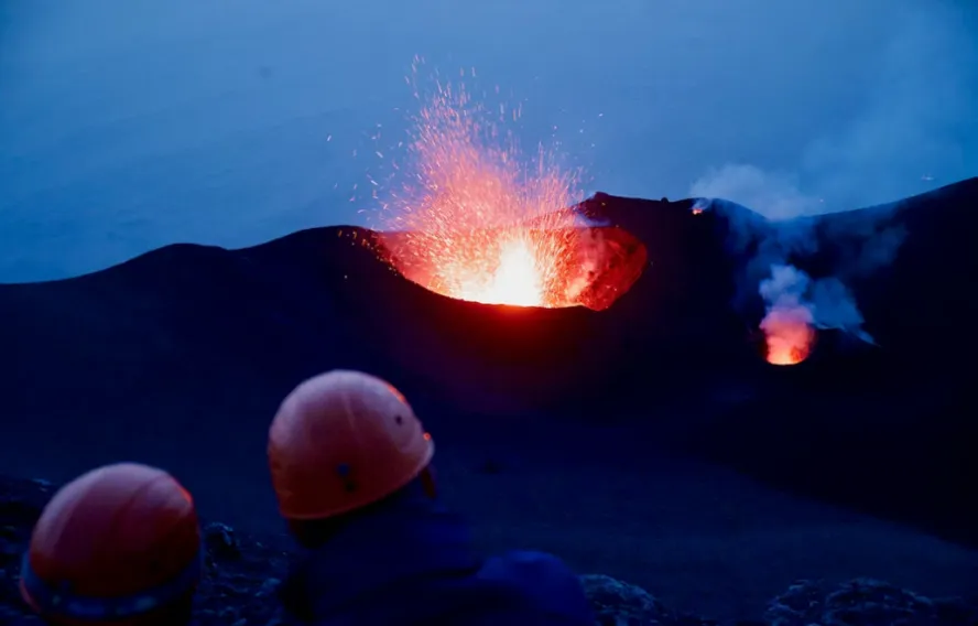 Spectacle Stromboli de nuit Photo de Sergio Cima sur Unsplah