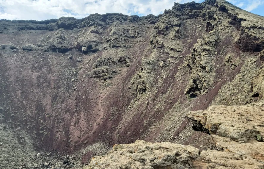 Volcan ouvert du Monte Corona