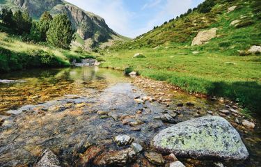 Image Lacs et jardins fleuris d'Andorre