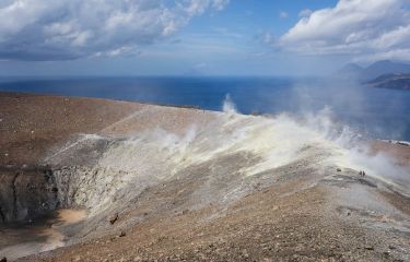 Image Archipel des Éoliennes et Etna