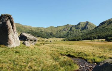 Image Du massif du Sancy au volcan cantalien