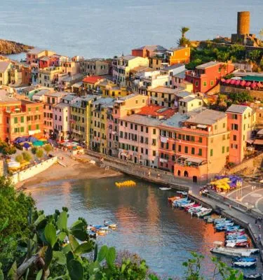 cinque-terre-vernazza-fotolia