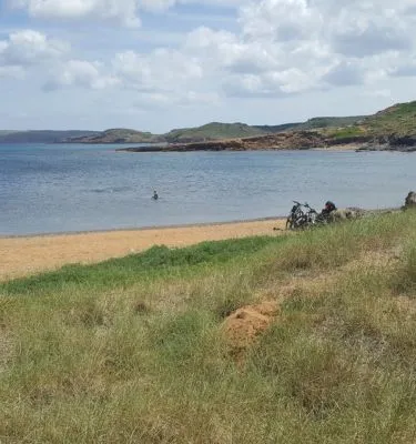 velo-pause-plage-minorque-baleares-sdelaunay