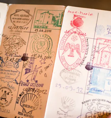 TVattard Crédenciale