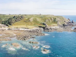 © Unsplash Enrapture Captivating Media Îles Anglo-Normandes