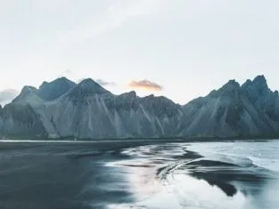 © Unsplash Robert von Niman islande