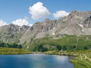 © P. Saint-Jean alpes