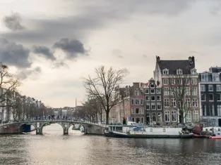 © Unsplash Niels Les Pays-Bas