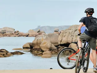La côte de Granit Rose à vélo  La côte de Granit Rose à vélo