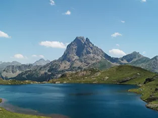 © JCCollet Pic du Midi d'Ossau, sur le GR10 dans les Pyrénées