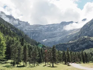 Les Pyrénées Les Pyrénées