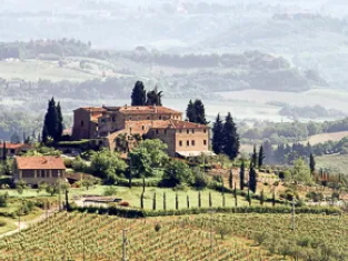 adobestock-lianem Village de Toscane